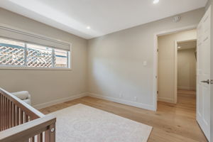 033_890 Wainwright Dr