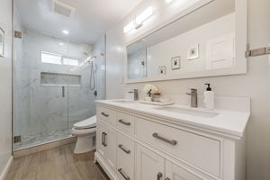 034_890 Wainwright Dr