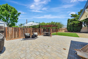 042_890 Wainwright Dr