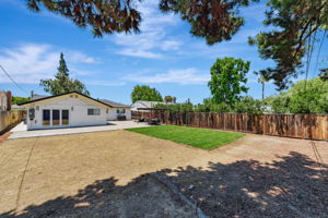 044_890 Wainwright Dr