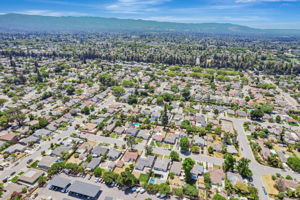 024_AERIAL_ 890 Wainwright Dr