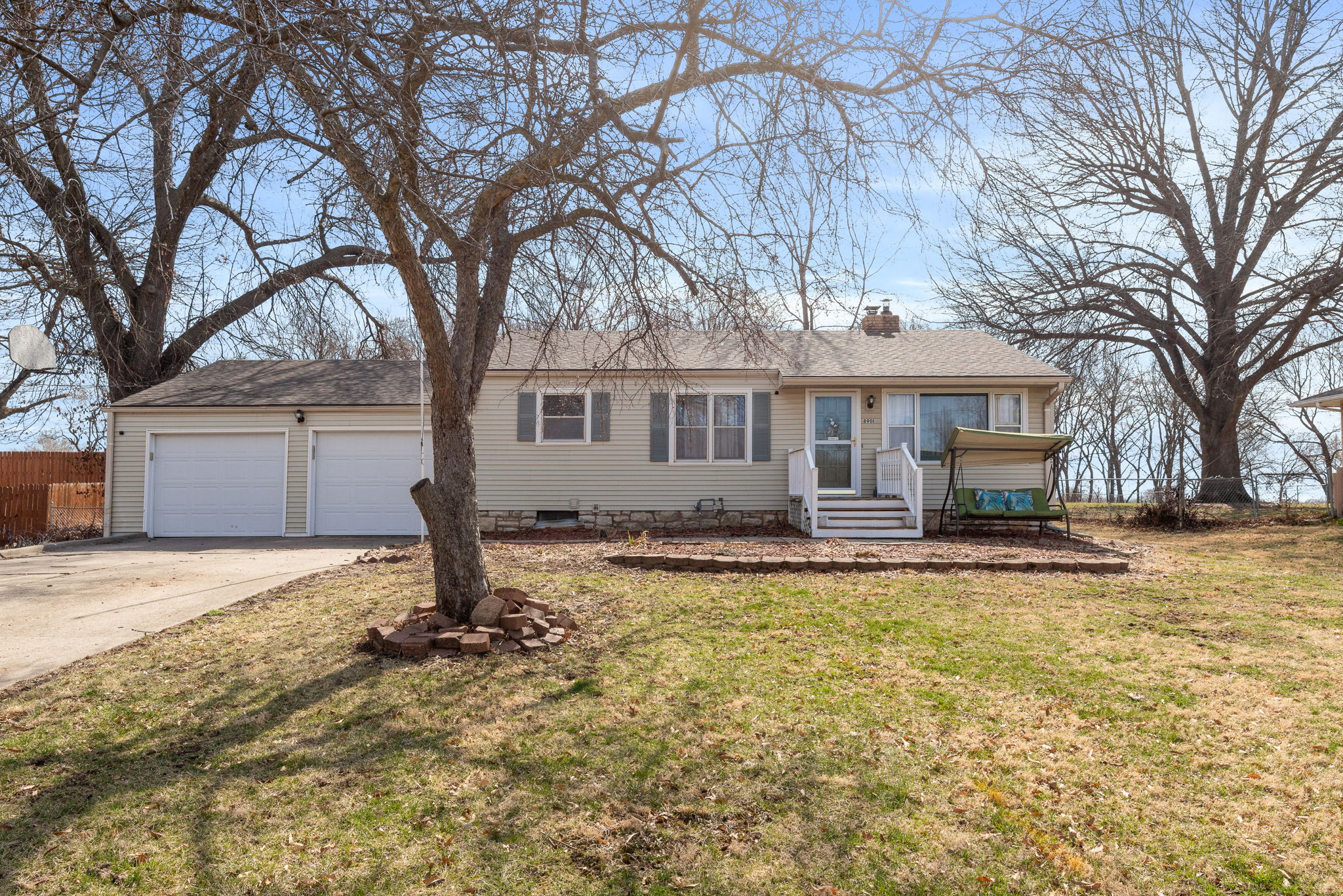 8901-e-66th-st-raytown-mo-64133-kc-home-photography