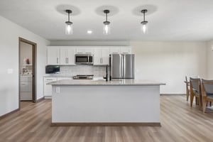 8901 Kinzie St_006.jpg
