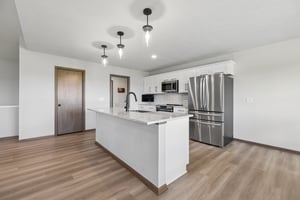 8901 Kinzie St_007.jpg