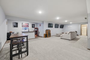 8901 Kinzie St_026.jpg