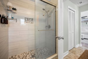 Master Bathroom1b