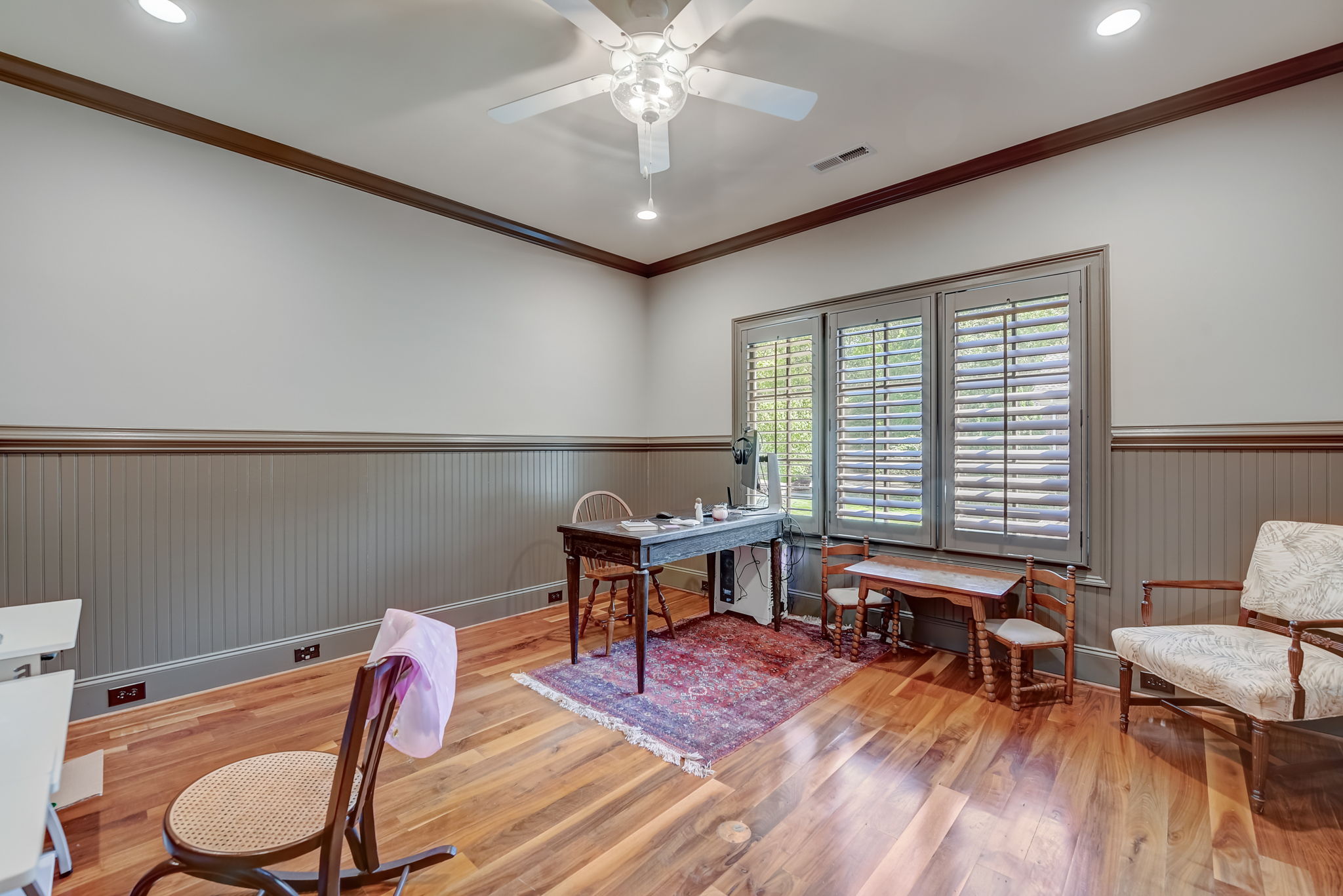 Whirlaway Ln-045