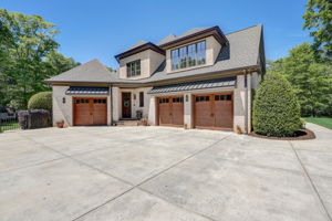 Whirlaway Ln-006