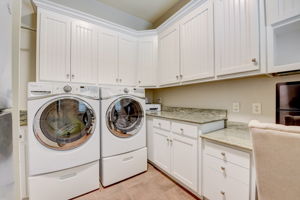 Whirlaway Ln-060