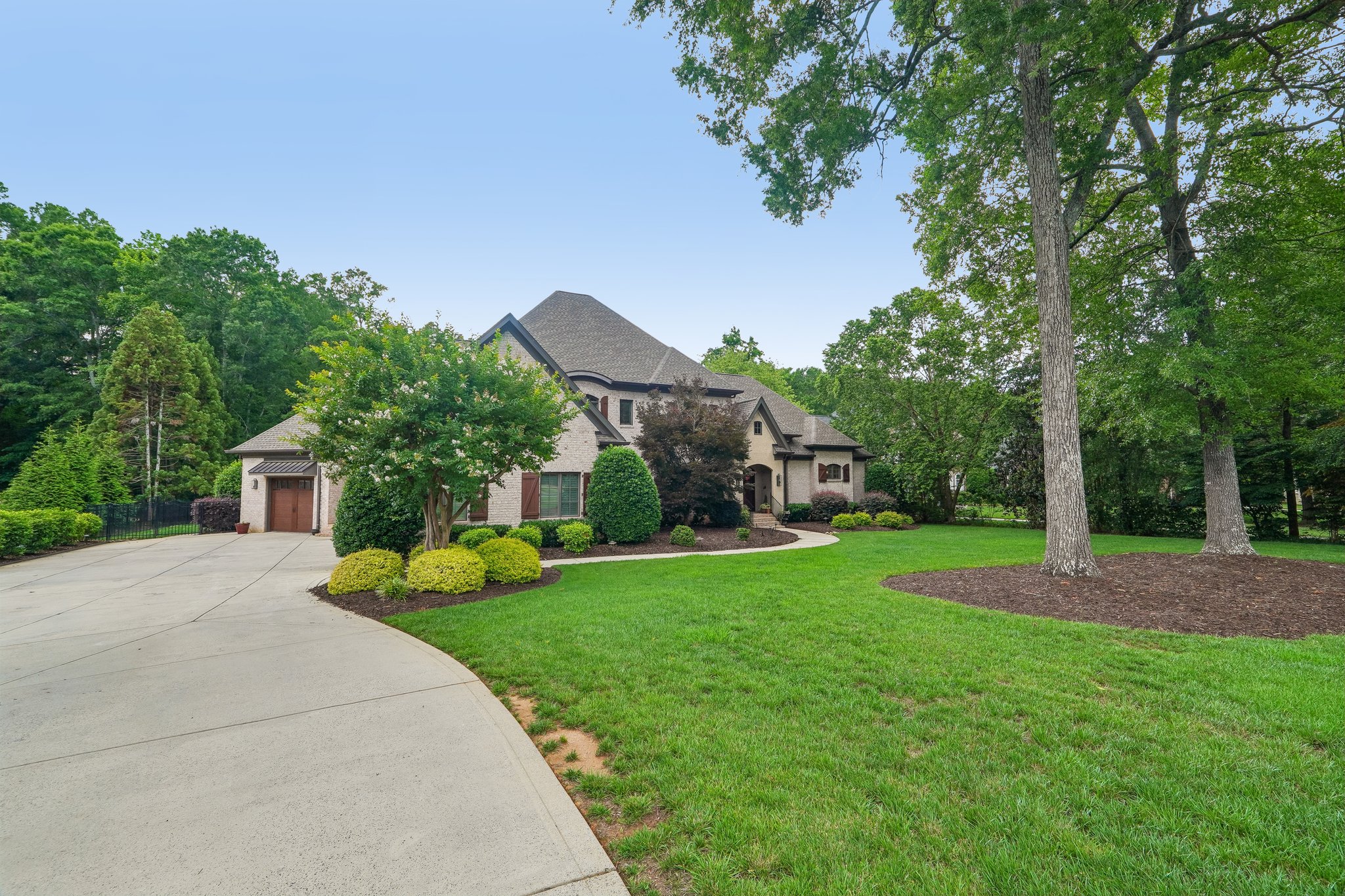 Whirlaway Ln-S2905-002.jpg