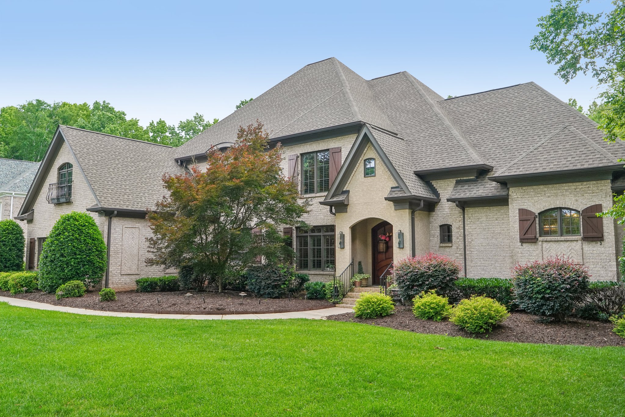 Whirlaway Ln-S2905-008.jpg