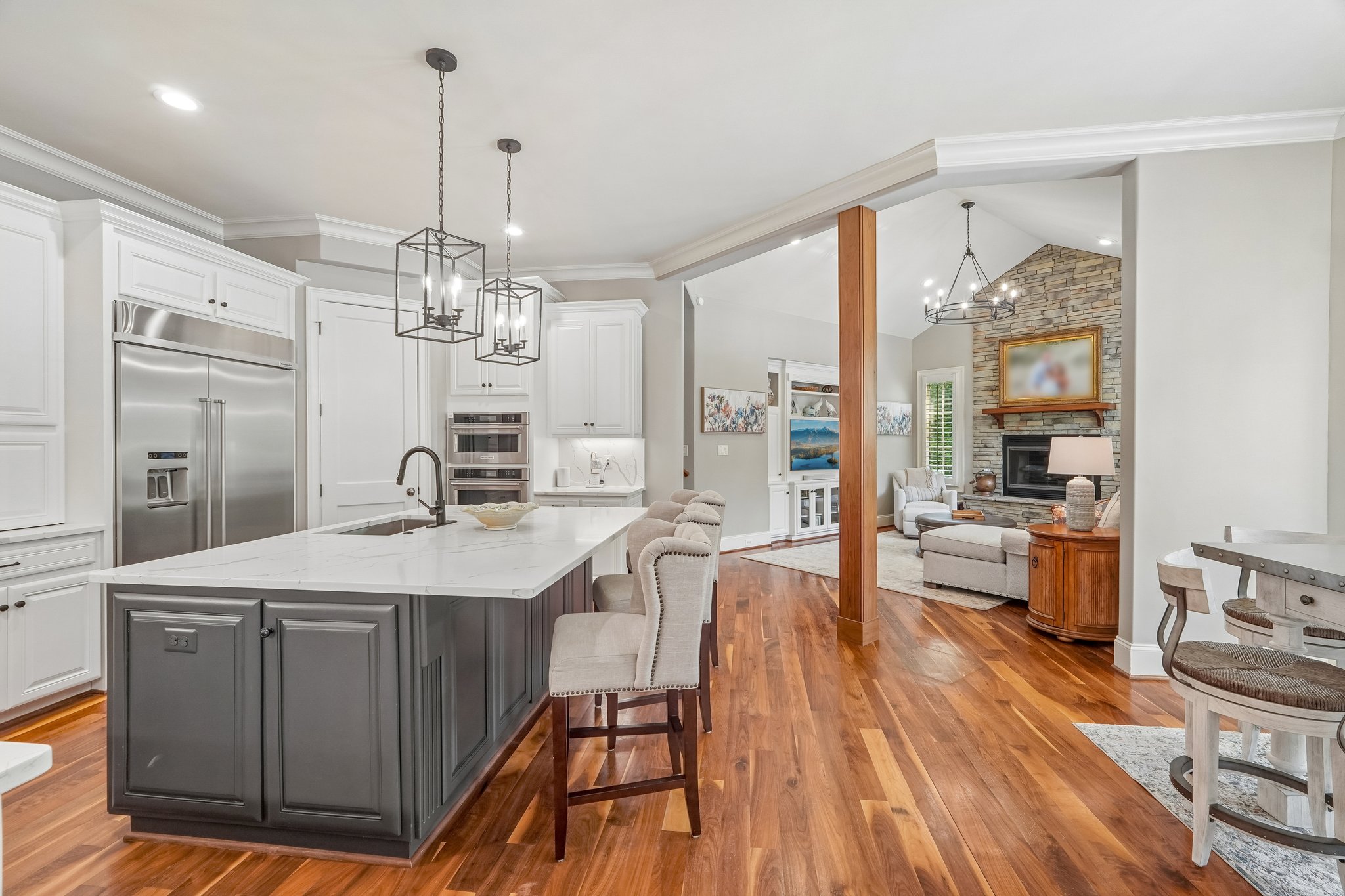 Whirlaway Ln-S2905-025.jpg