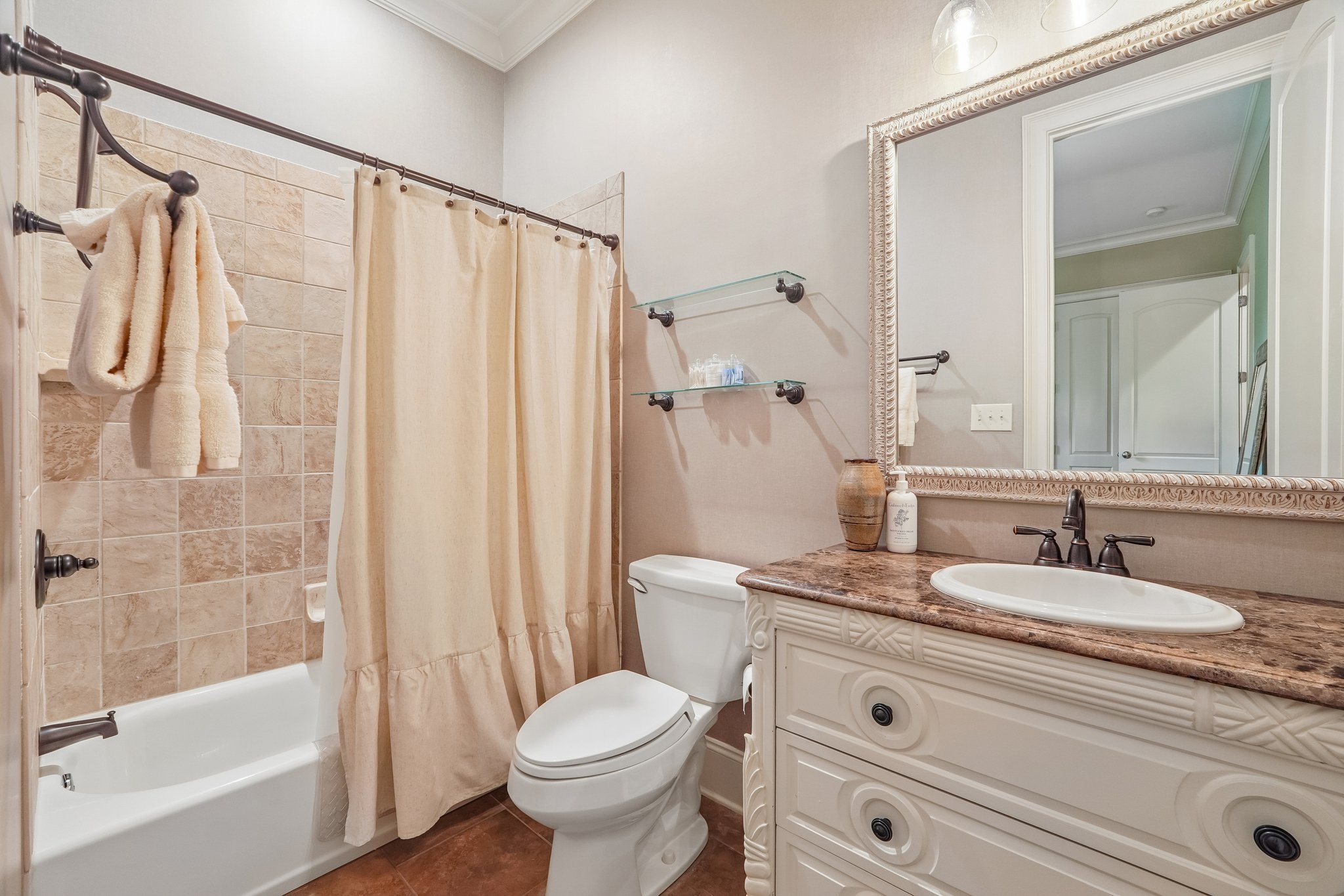 Whirlaway Ln-S2905-035.jpg