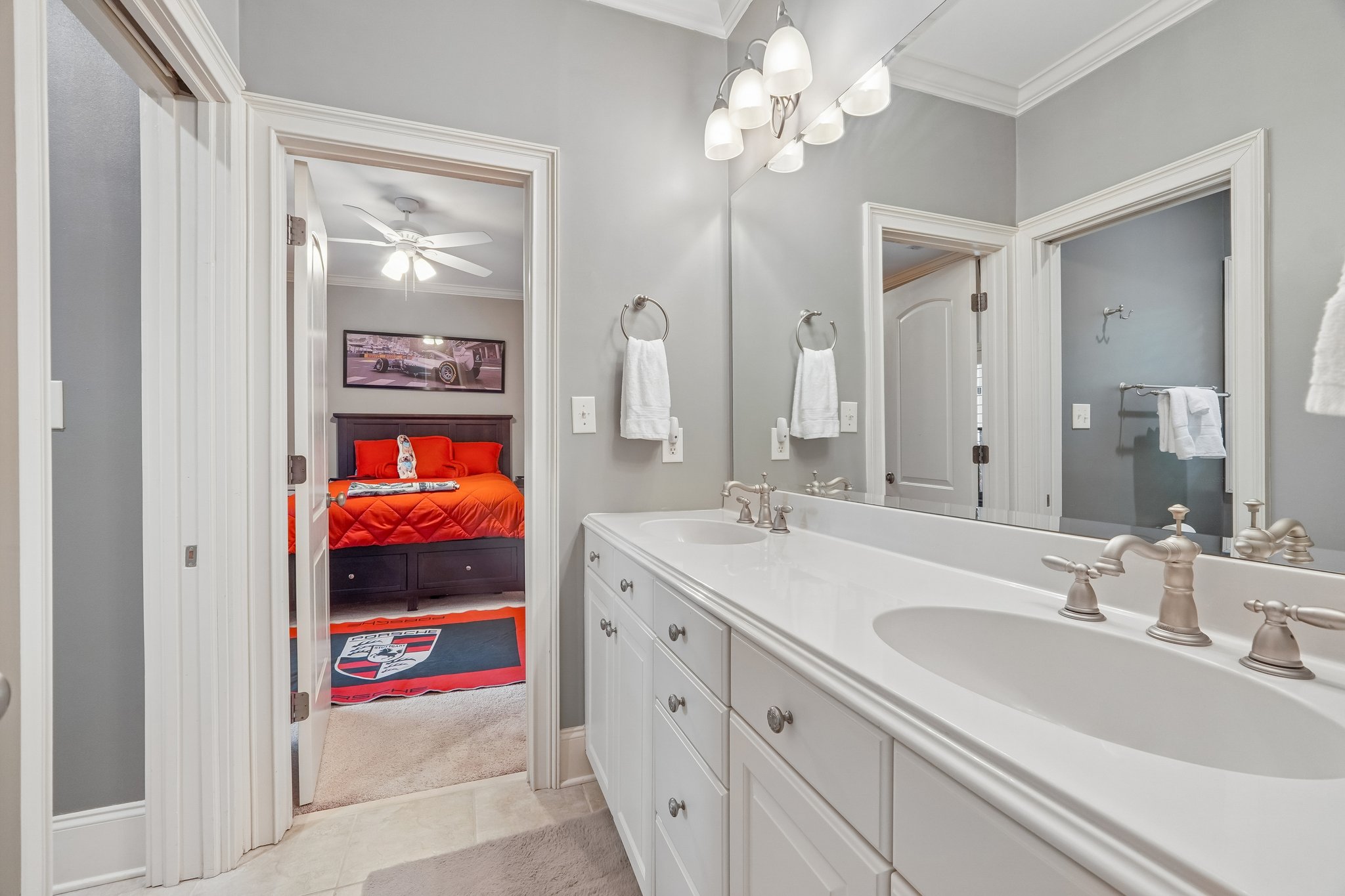 Whirlaway Ln-S2905-058.jpg