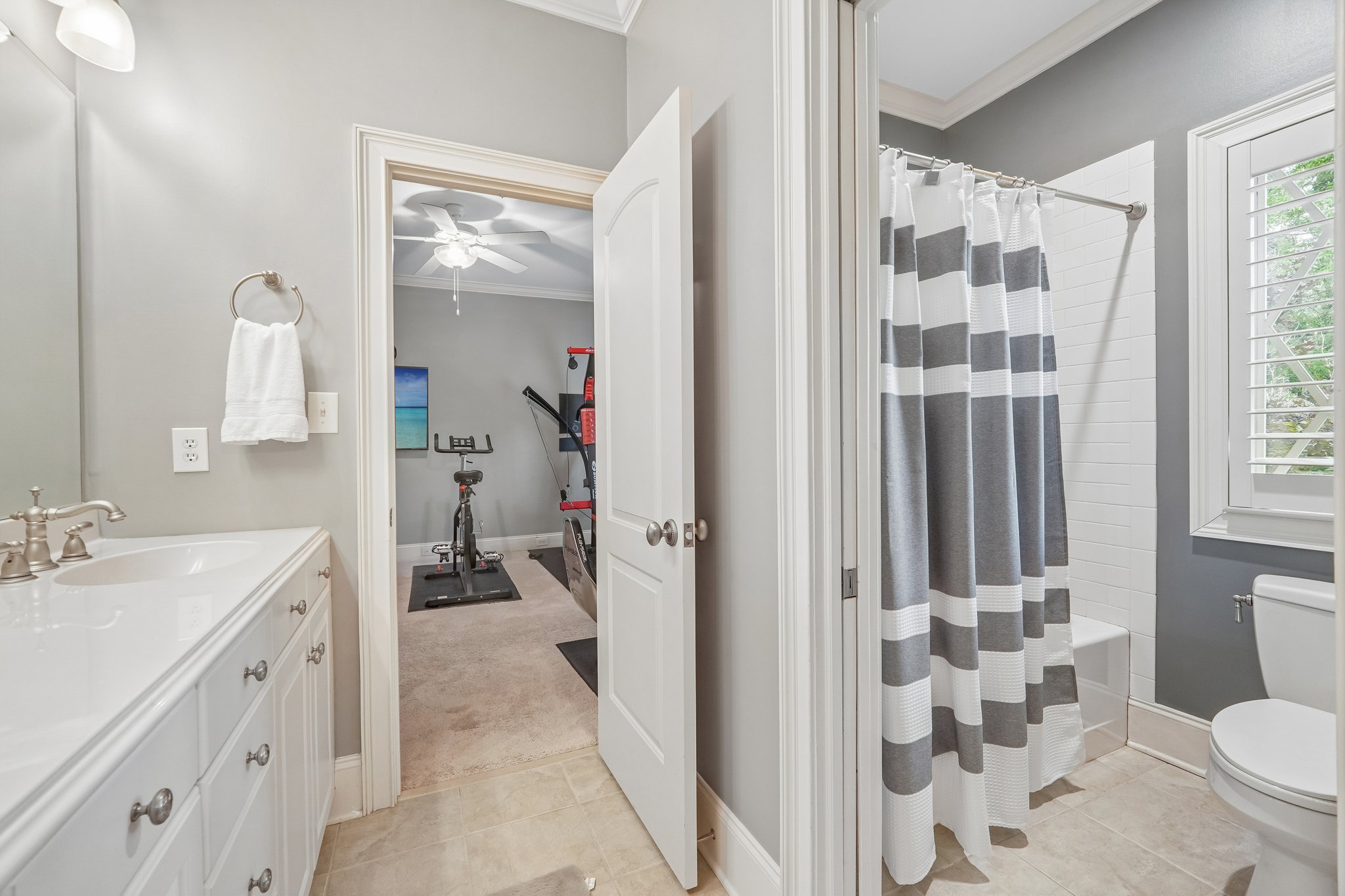 Whirlaway Ln-S2905-059.jpg