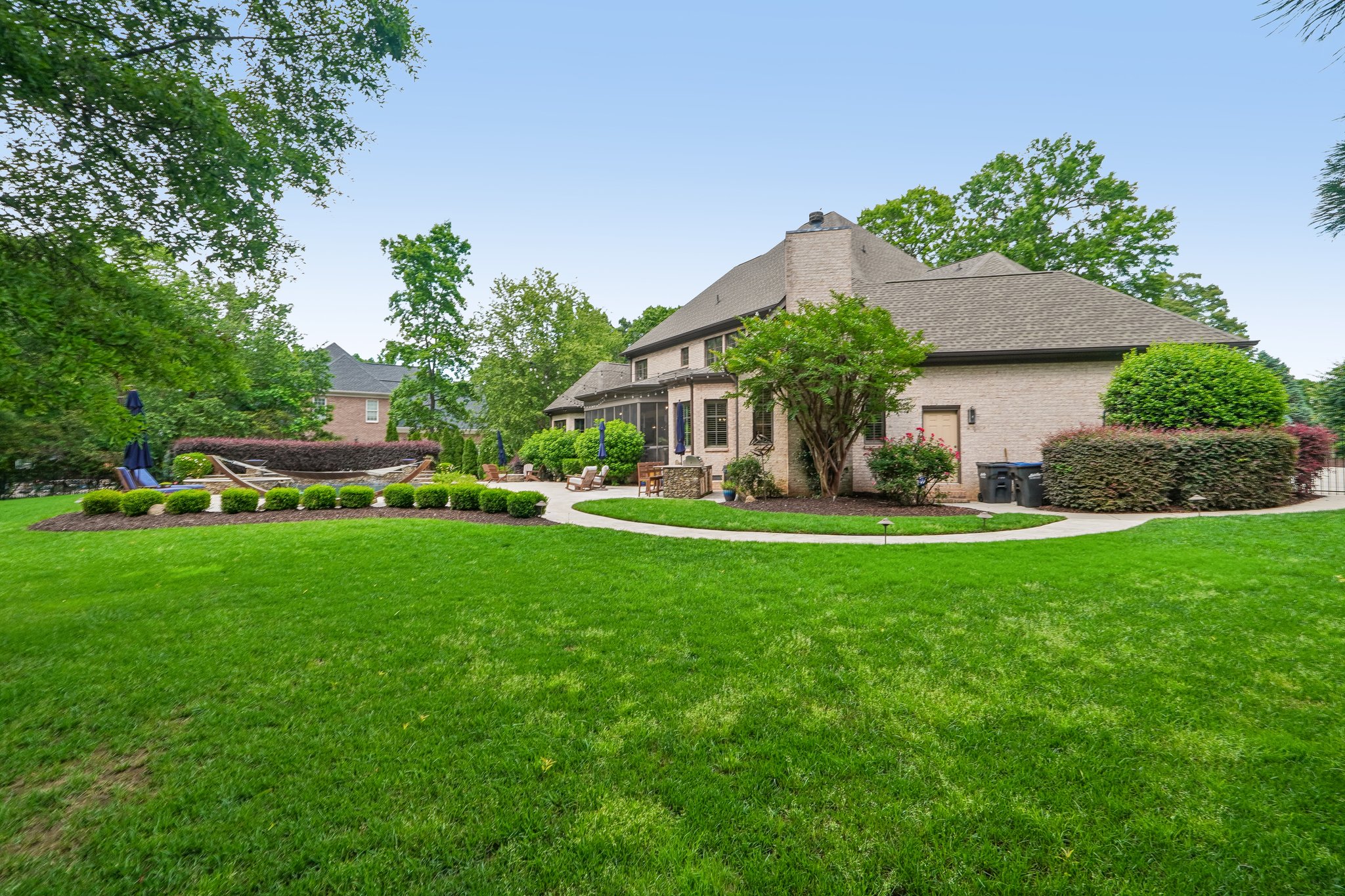 Whirlaway Ln-S2905-074.jpg