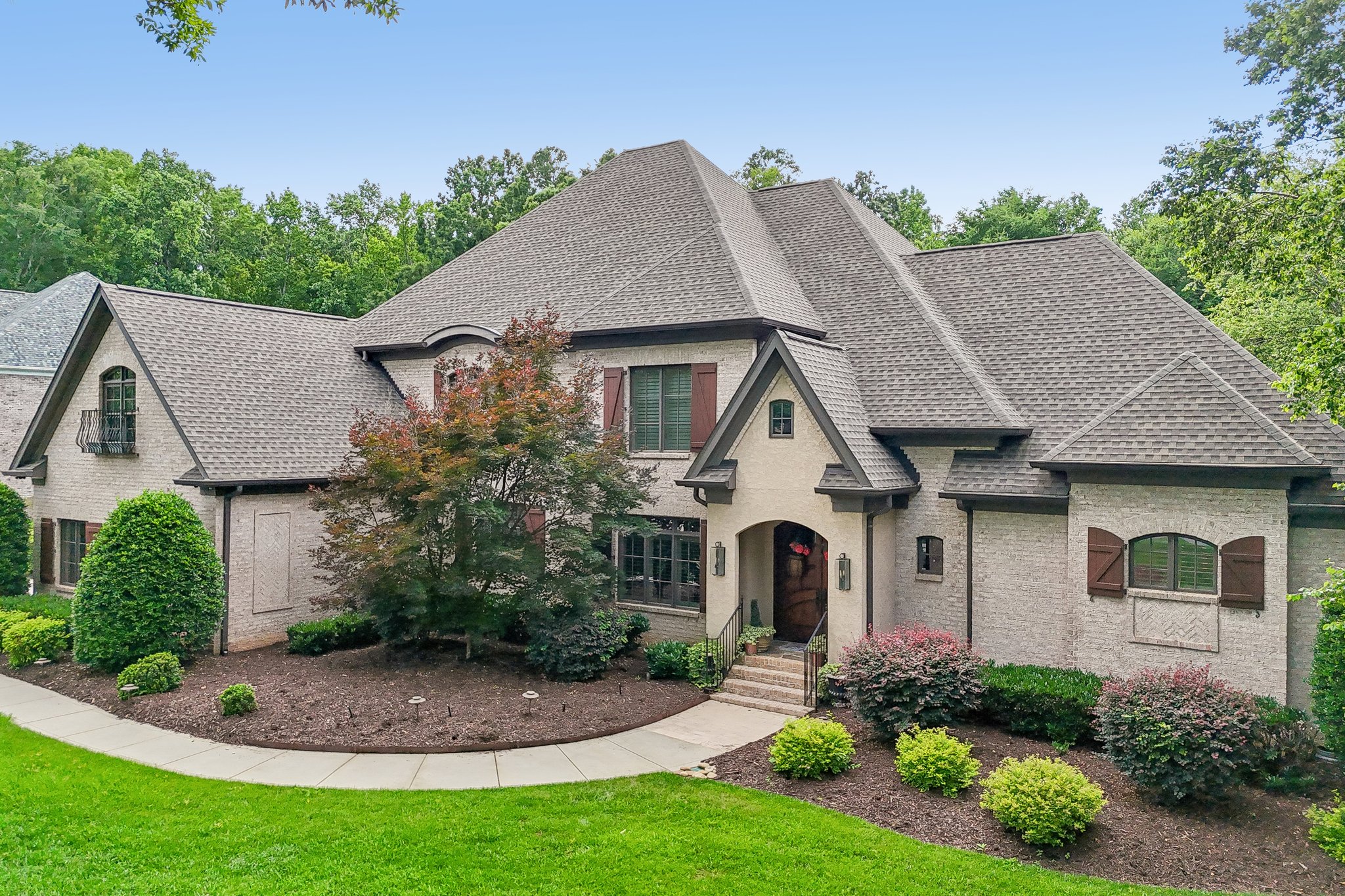 Whirlaway Ln-S2905-096.jpg