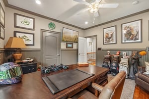 Whirlaway Ln-S2905-066.jpg