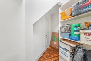 Whirlaway Ln-S2905-073.jpg