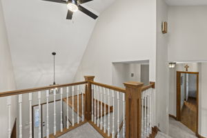 Photo 34