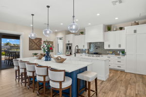 Breakfast Bar 2 of 2