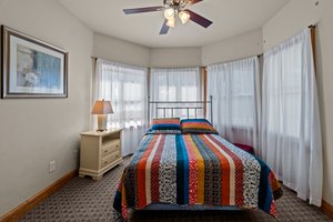  Photo 47
