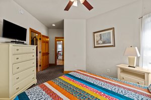  Photo 48