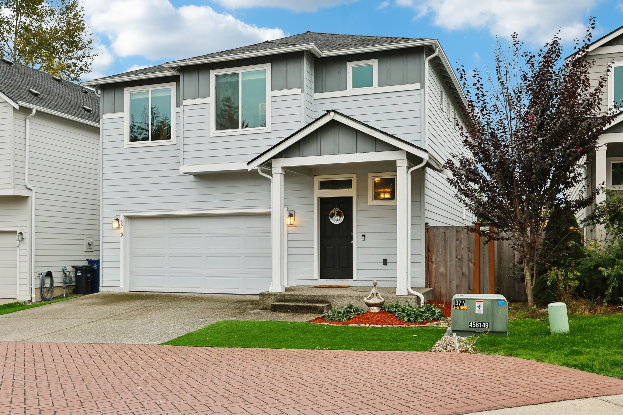 56th Pl NE-L1710-003.jpg