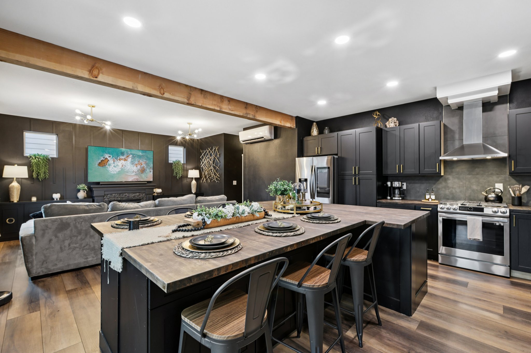 56th Pl NE-L1710-016.jpg