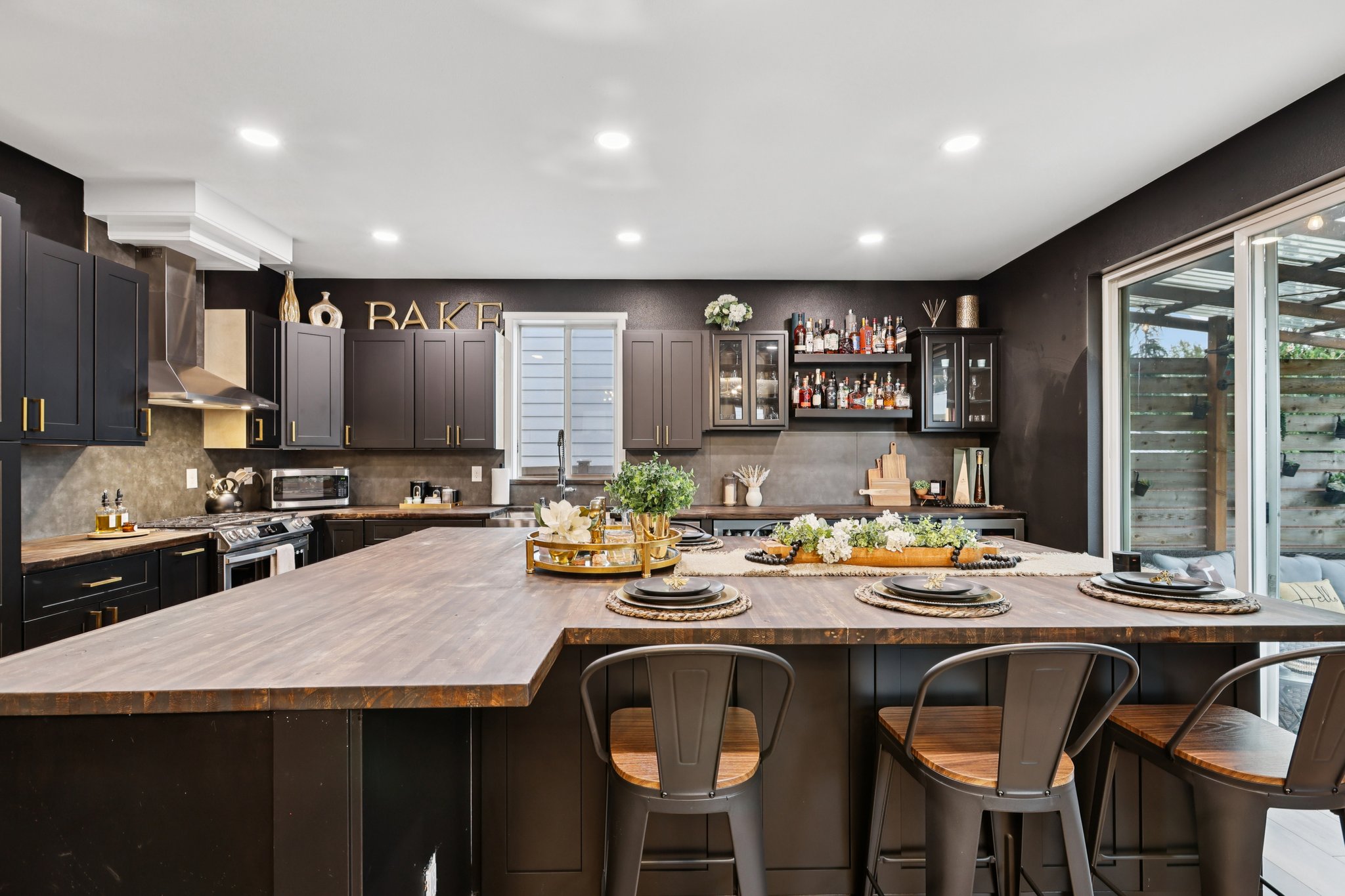 56th Pl NE-L1710-019.jpg