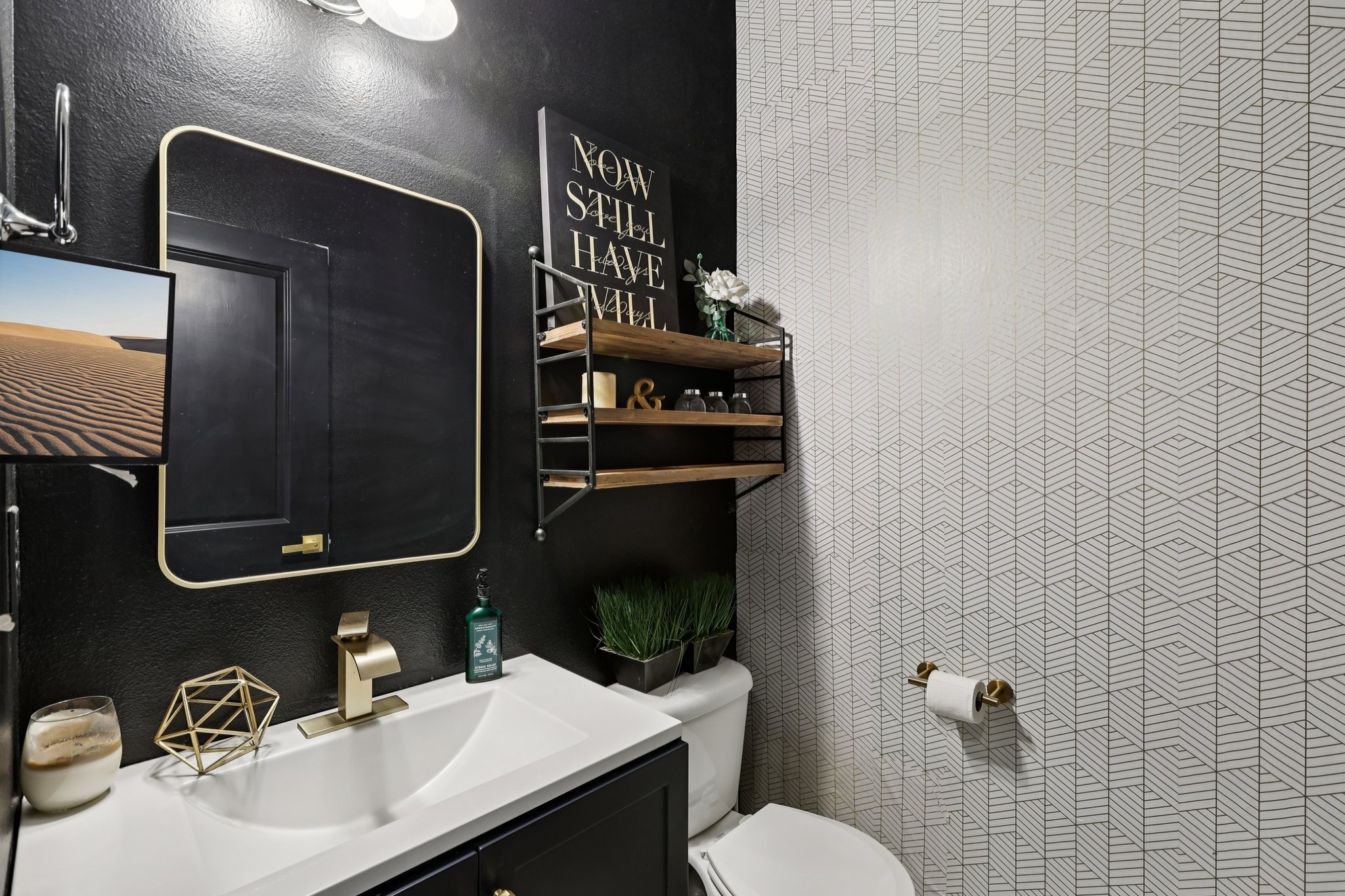 56th Pl NE-L1710-037.jpg