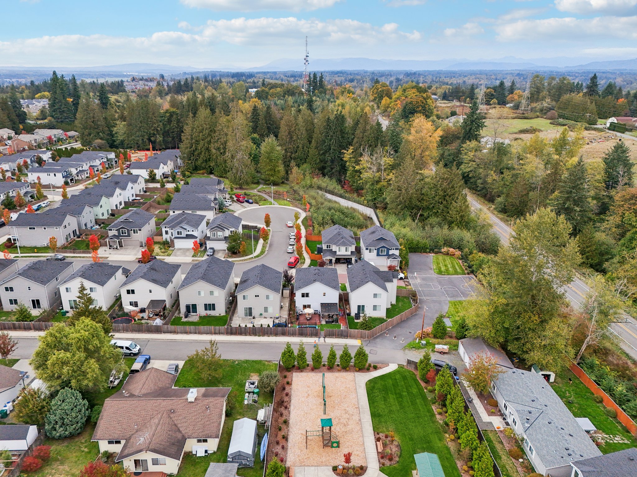 56th Pl NE-L1710-062.jpg