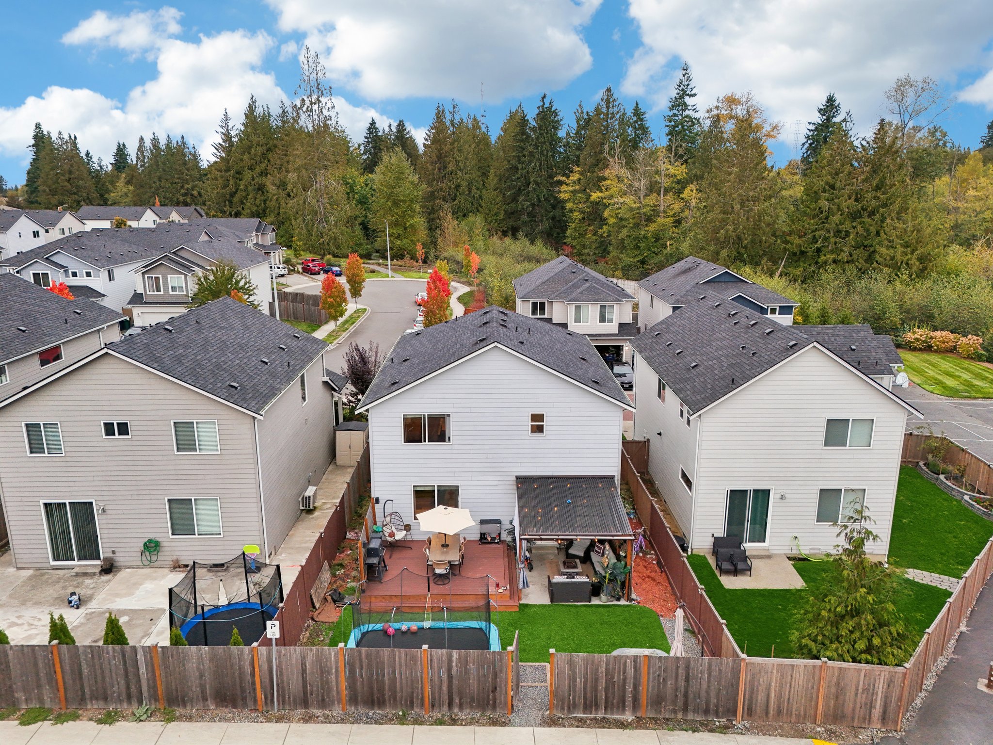 56th Pl NE-L1710-064.jpg