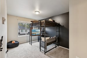 56th Pl NE-L1710-042.jpg