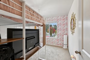 56th Pl NE-L1710-045.jpg