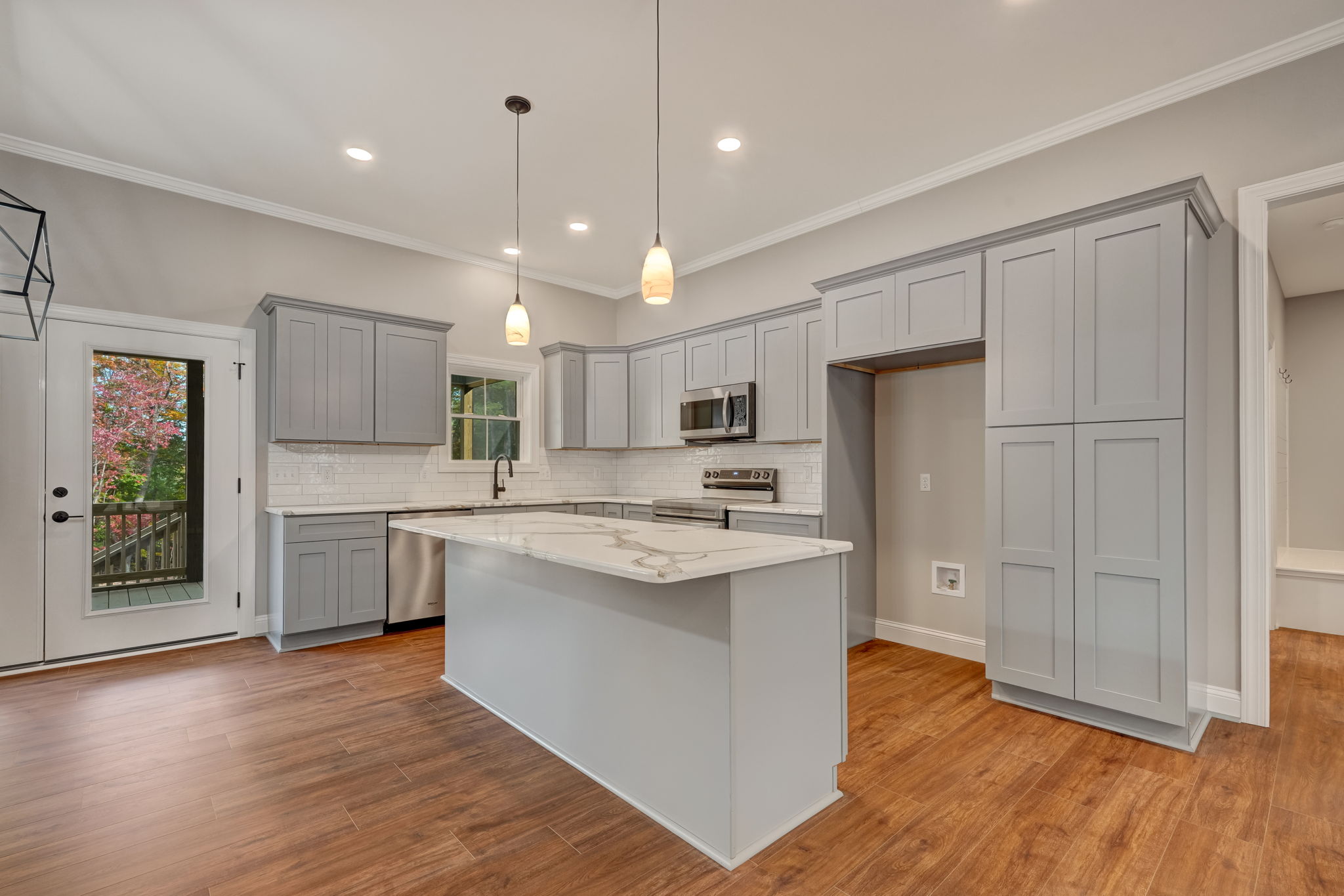 Kitchen/Breakfast Bar