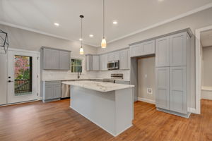 Kitchen/Breakfast Bar