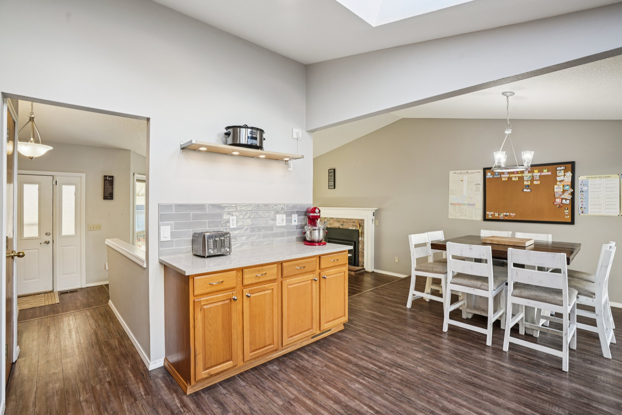 NE 28th Pl-S1610-023.jpg