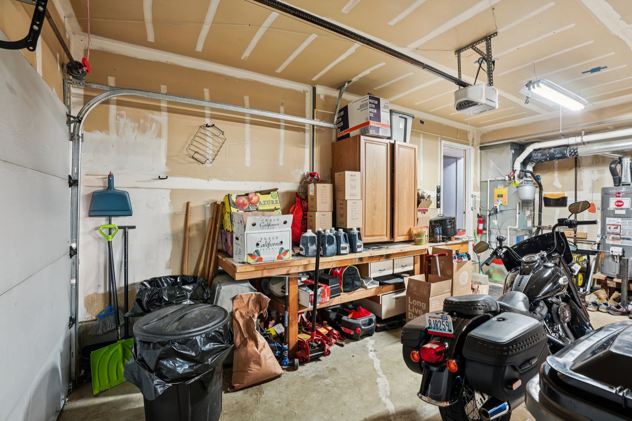 NE 28th Pl-S1610-052.jpg