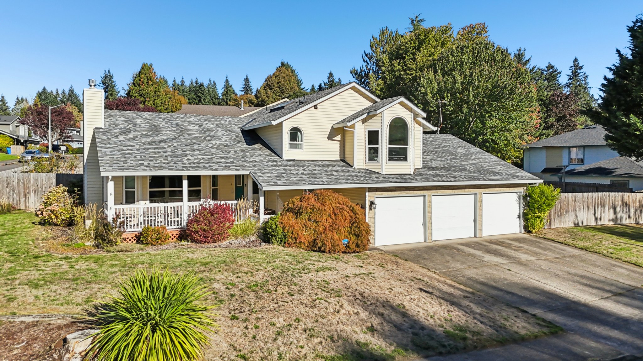 NE 28th Pl-S1610-061.jpg