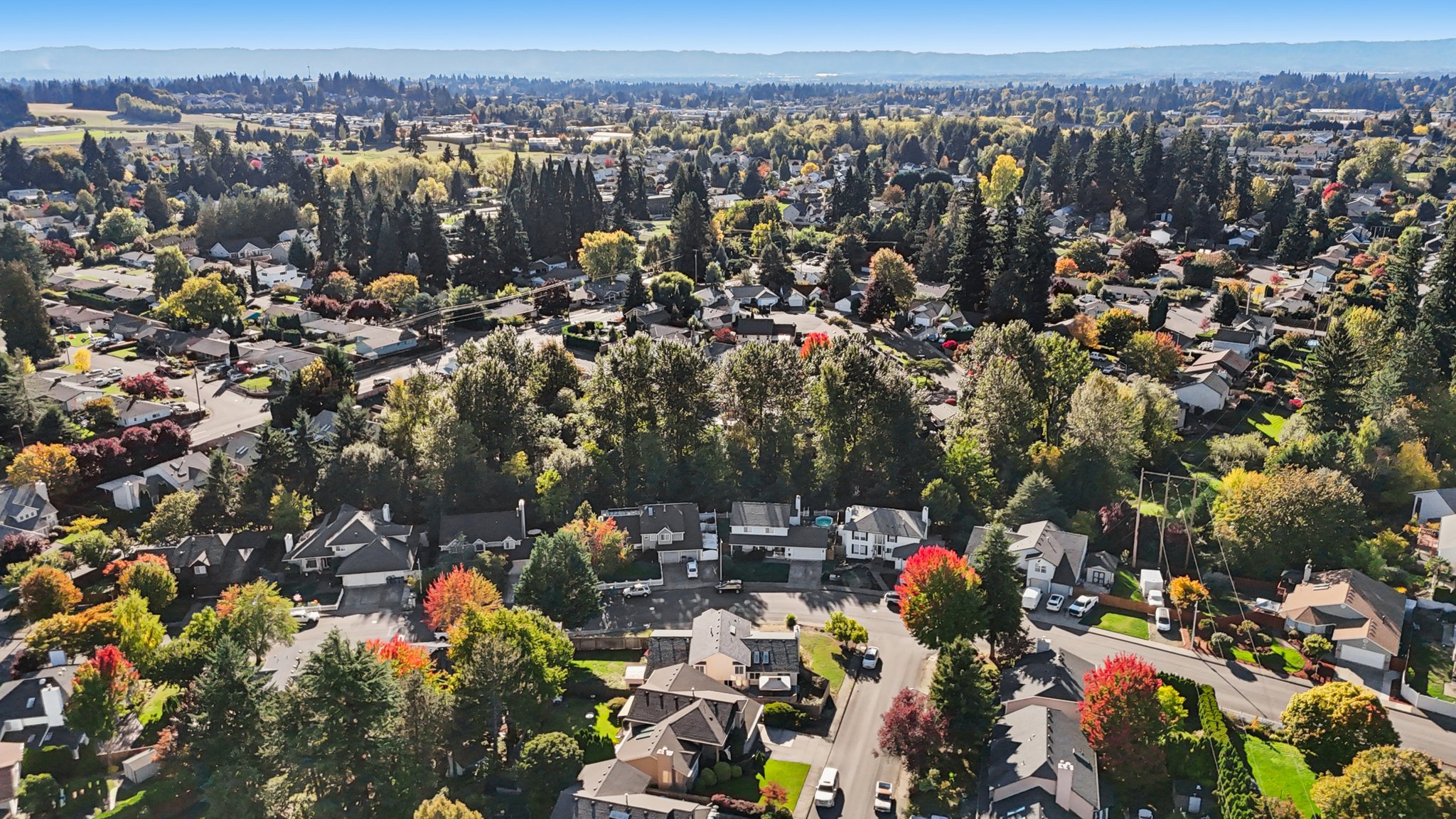 NE 28th Pl-S1610-068.jpg