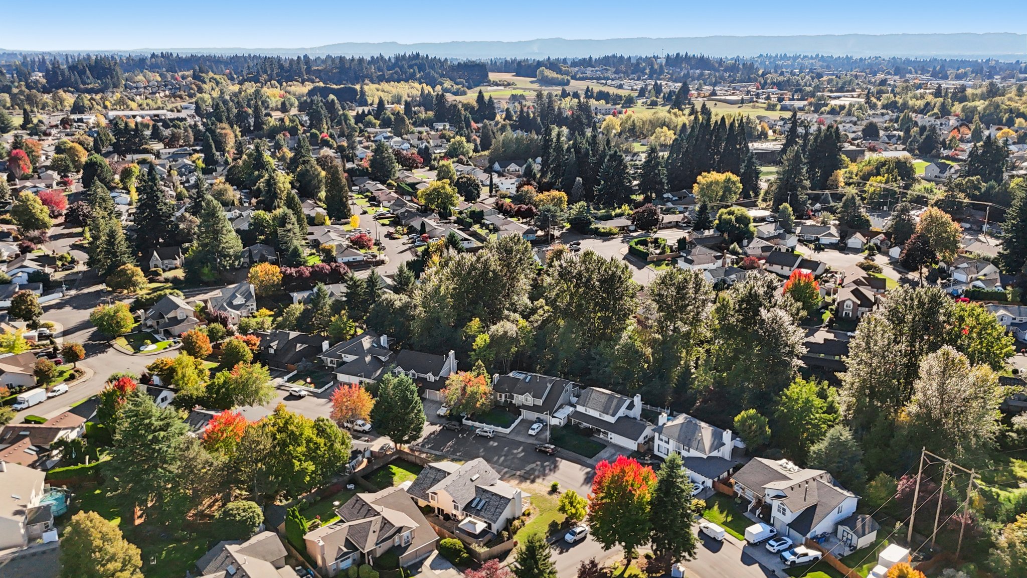 NE 28th Pl-S1610-070.jpg