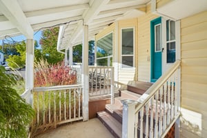 NE 28th Pl-S1610-008.jpg