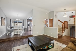 NE 28th Pl-S1610-014.jpg