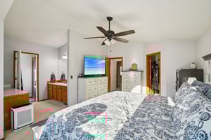 NE 28th Pl-S1610-039.jpg