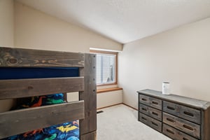 NE 28th Pl-S1610-045.jpg