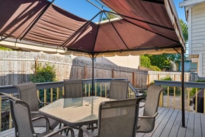 NE 28th Pl-S1610-053.jpg