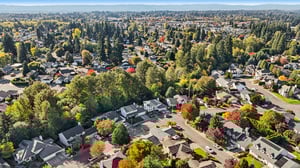 NE 28th Pl-S1610-067.jpg