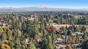 NE 28th Pl-S1610-072.jpg