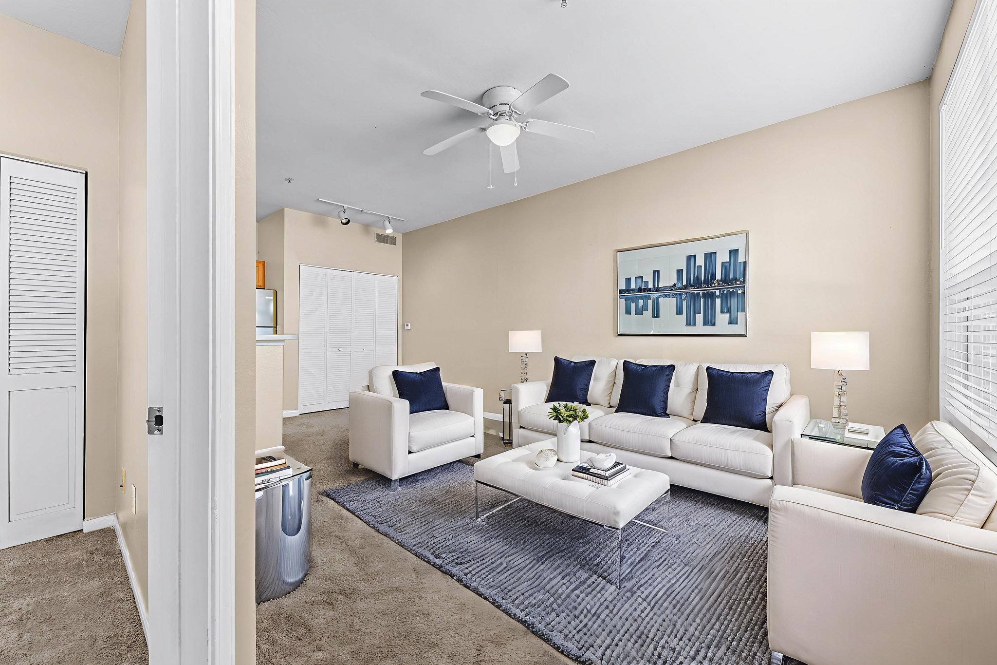 DSC_5898 virtually staged.jpeg